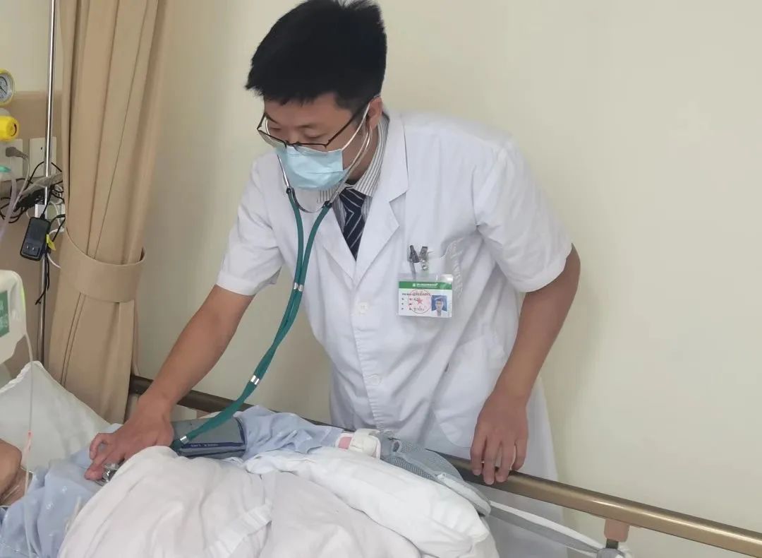助天下 在路上 | “青年村医培养”+“关爱豆蔻计划”，构筑海南保亭乡村振兴健康防线