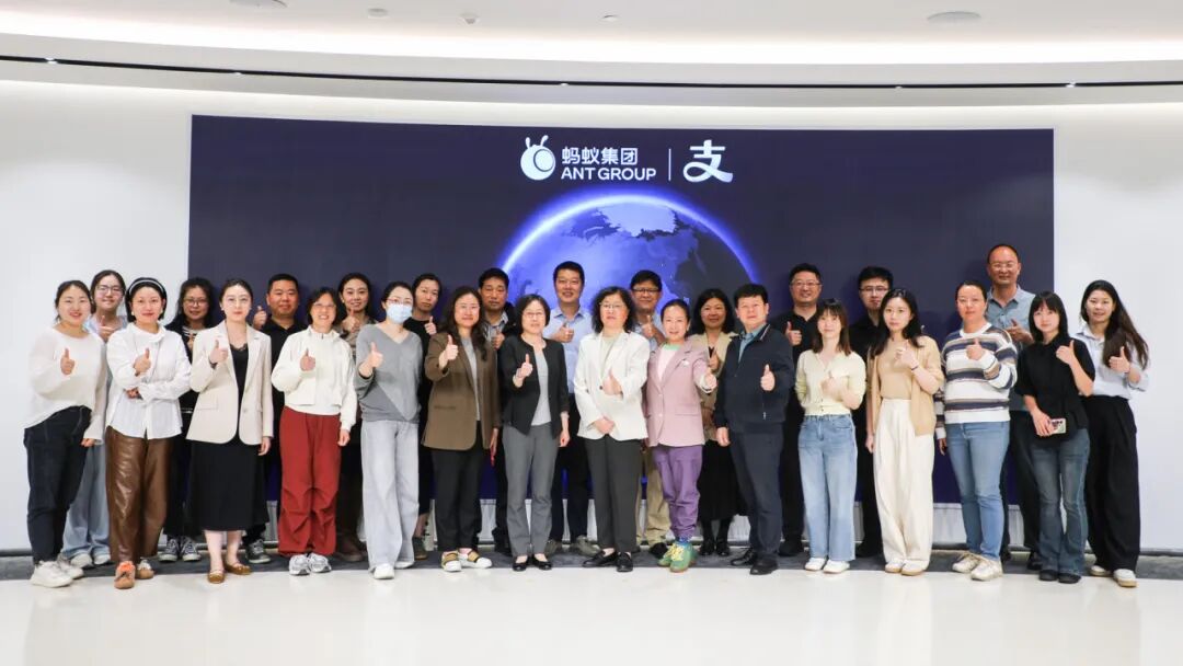 上海民营企业公益基金会联盟举办“社会公益助力美丽上海建设”交流活动