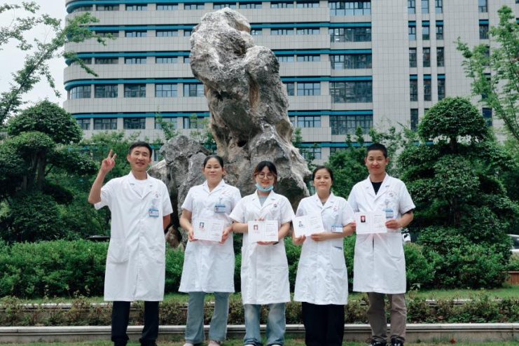 圆满结业！2025年首期“专家带教进修营”赋能35位村医能力提升
