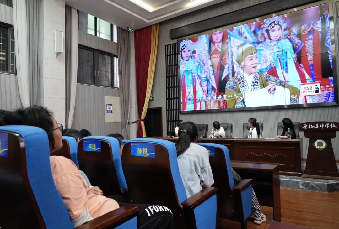 3月8日星期六  | 「女神」在人间