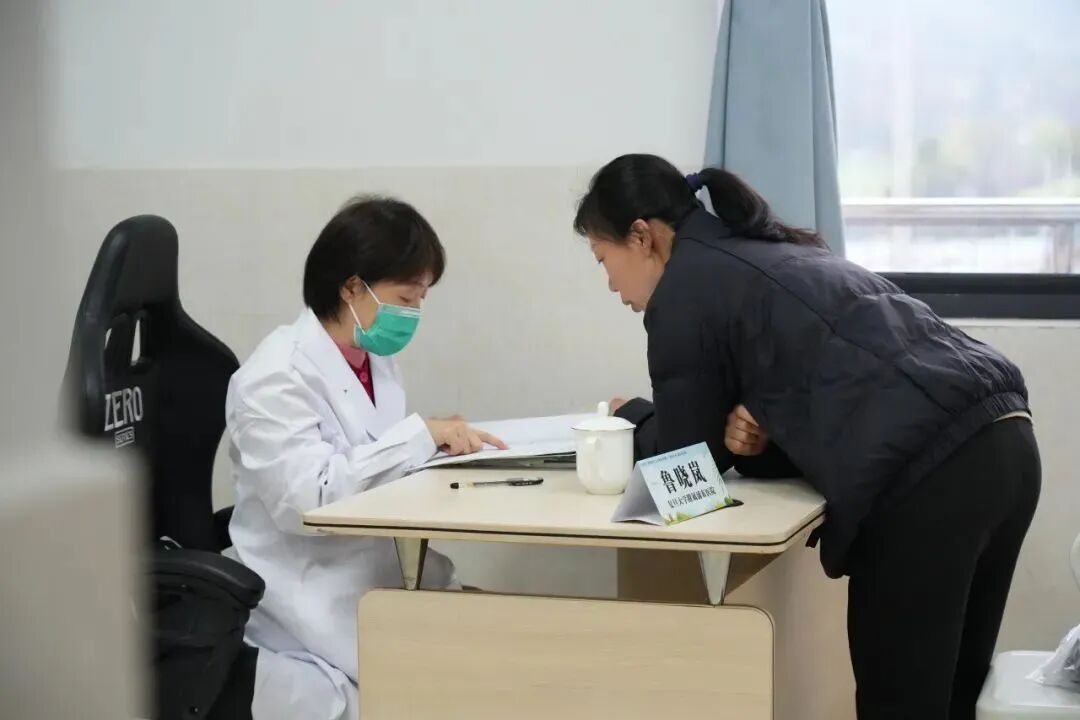 “名医下乡”浙江安吉行，16位专家开展义诊、带教公益活动