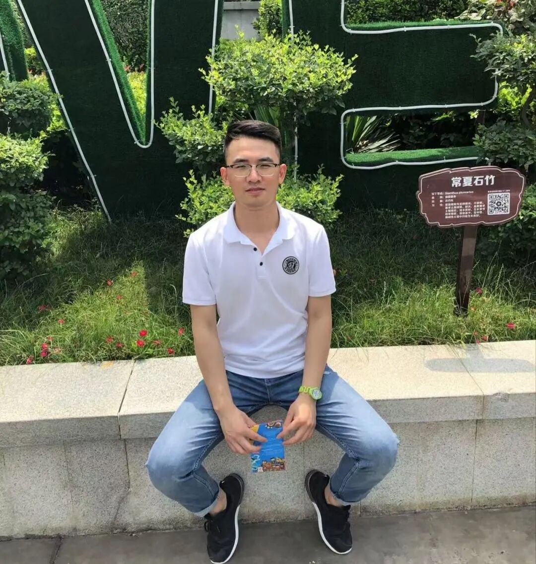 “编外搭子”永不掉线：乡村医生的守护，是一场没有终点的温暖接力