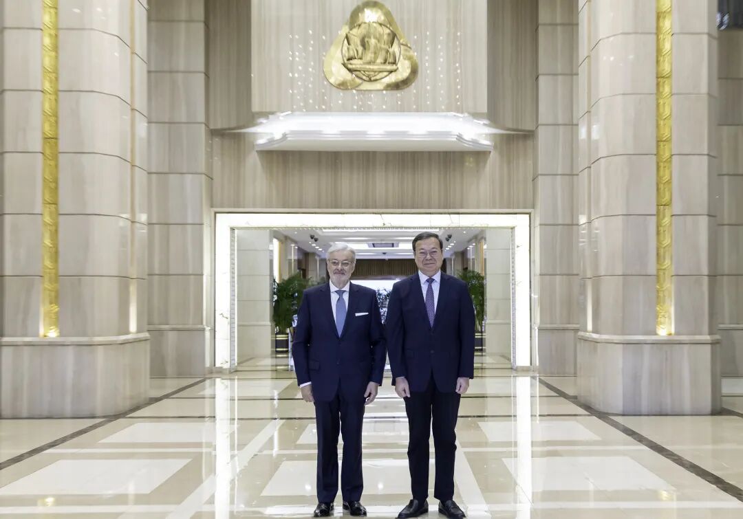 上海市对外友协会长陈靖会见复星基金会理事乔治·科雷亚